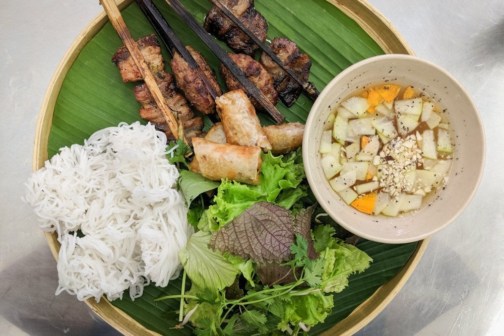 Bun Cha Que Tre - Ba Ba Restaurant Review, Ho Chi Minh, Vietnam