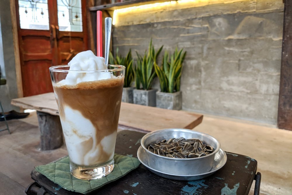 Cong Caphe: Coconut Coffee